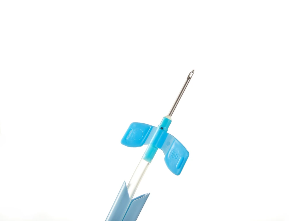 AV fistula needle 02 AV fistula needle