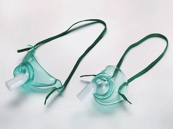 Tracheostomy-Mask